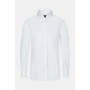 Regular fit cut away