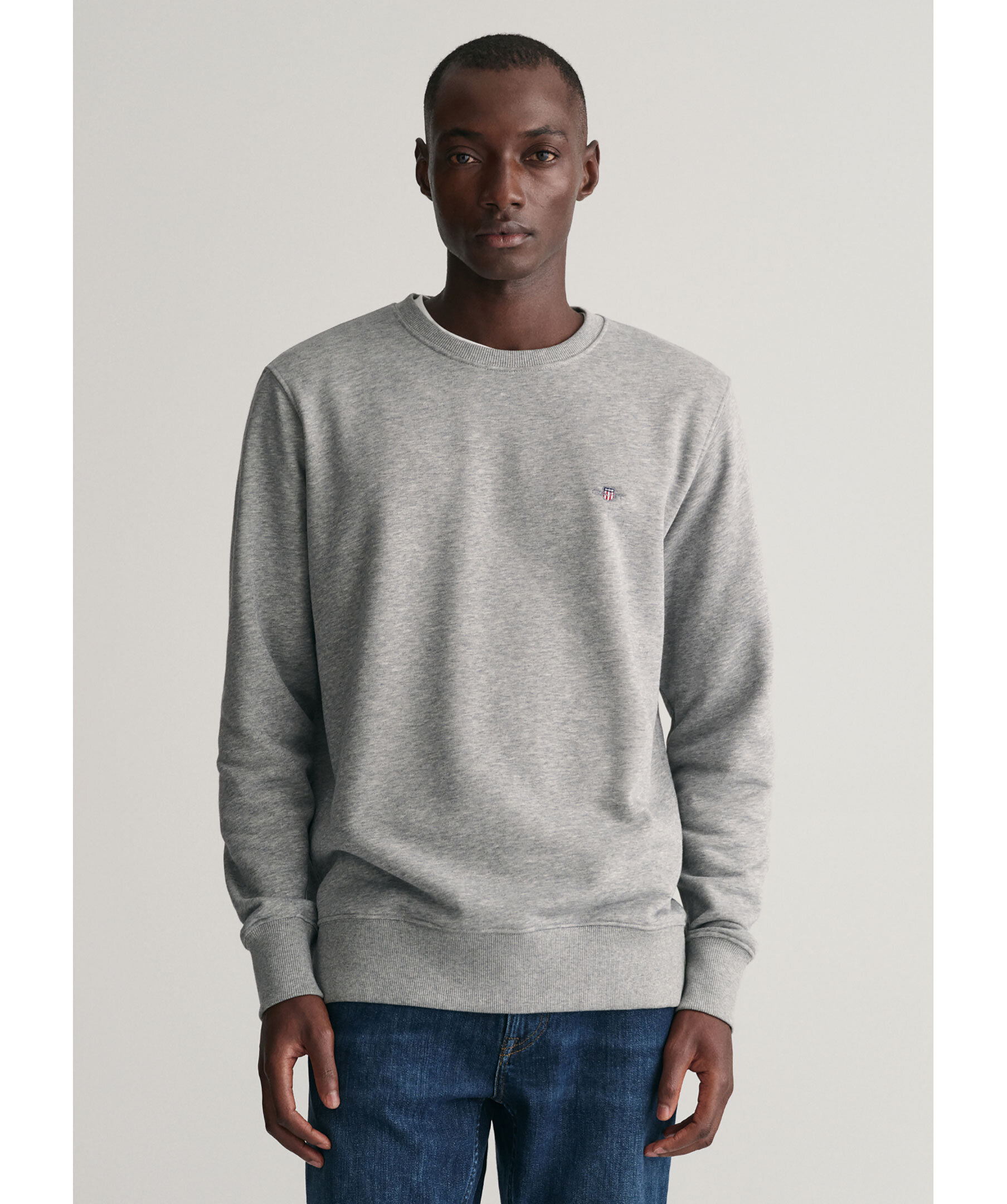 Reg shield c-neck sweat